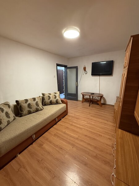 Dristor, Fizicienilor, Kaufland